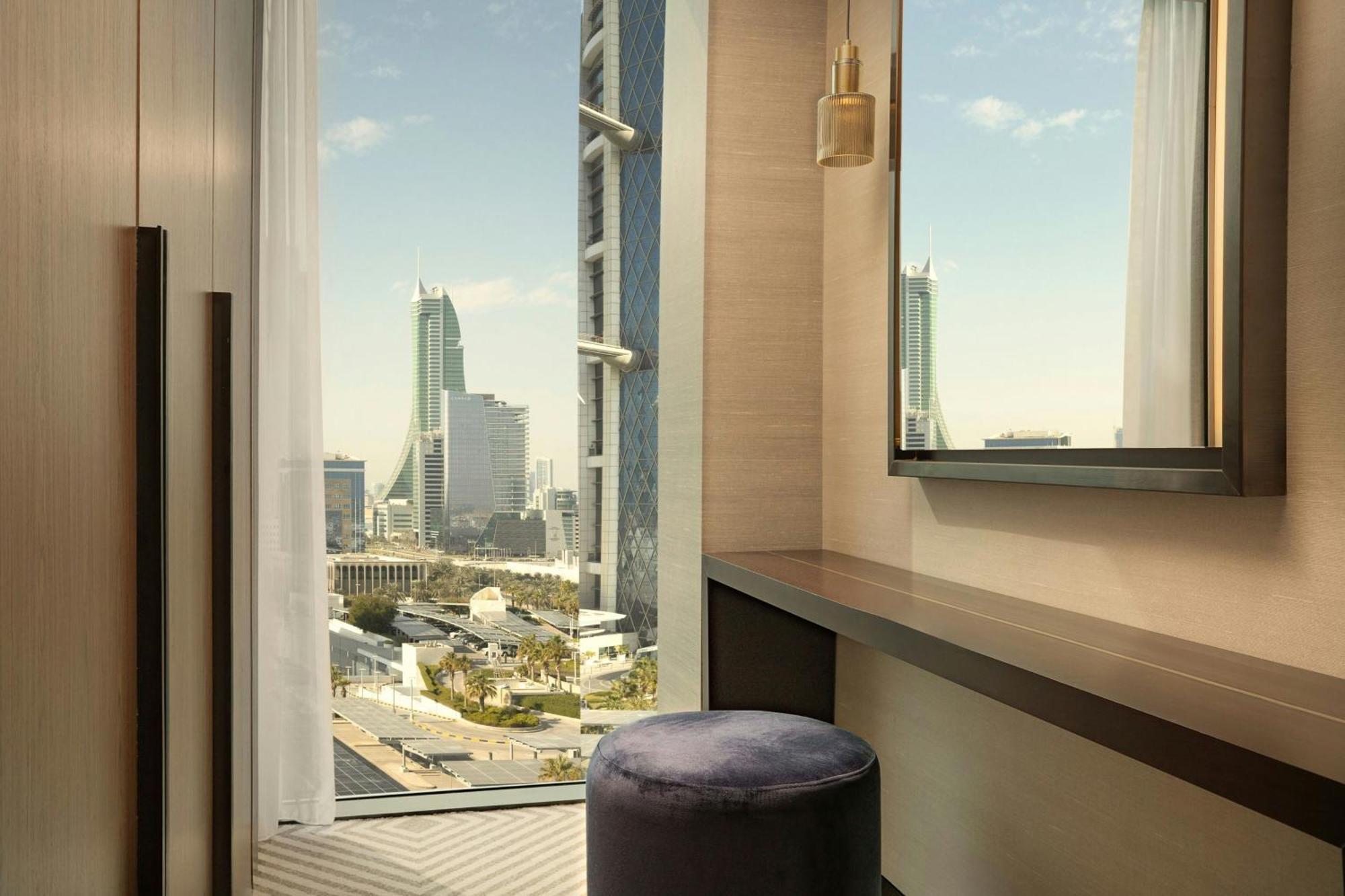 Sheraton Bahrain Hotel Al-Manamah Bagian luar foto