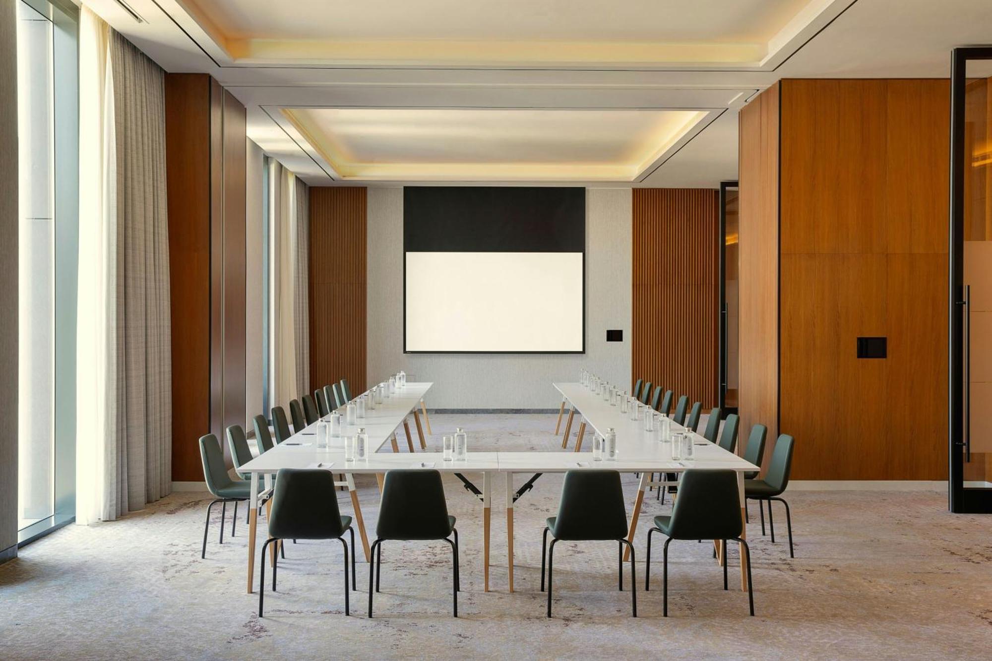 Sheraton Bahrain Hotel Al-Manamah Bagian luar foto