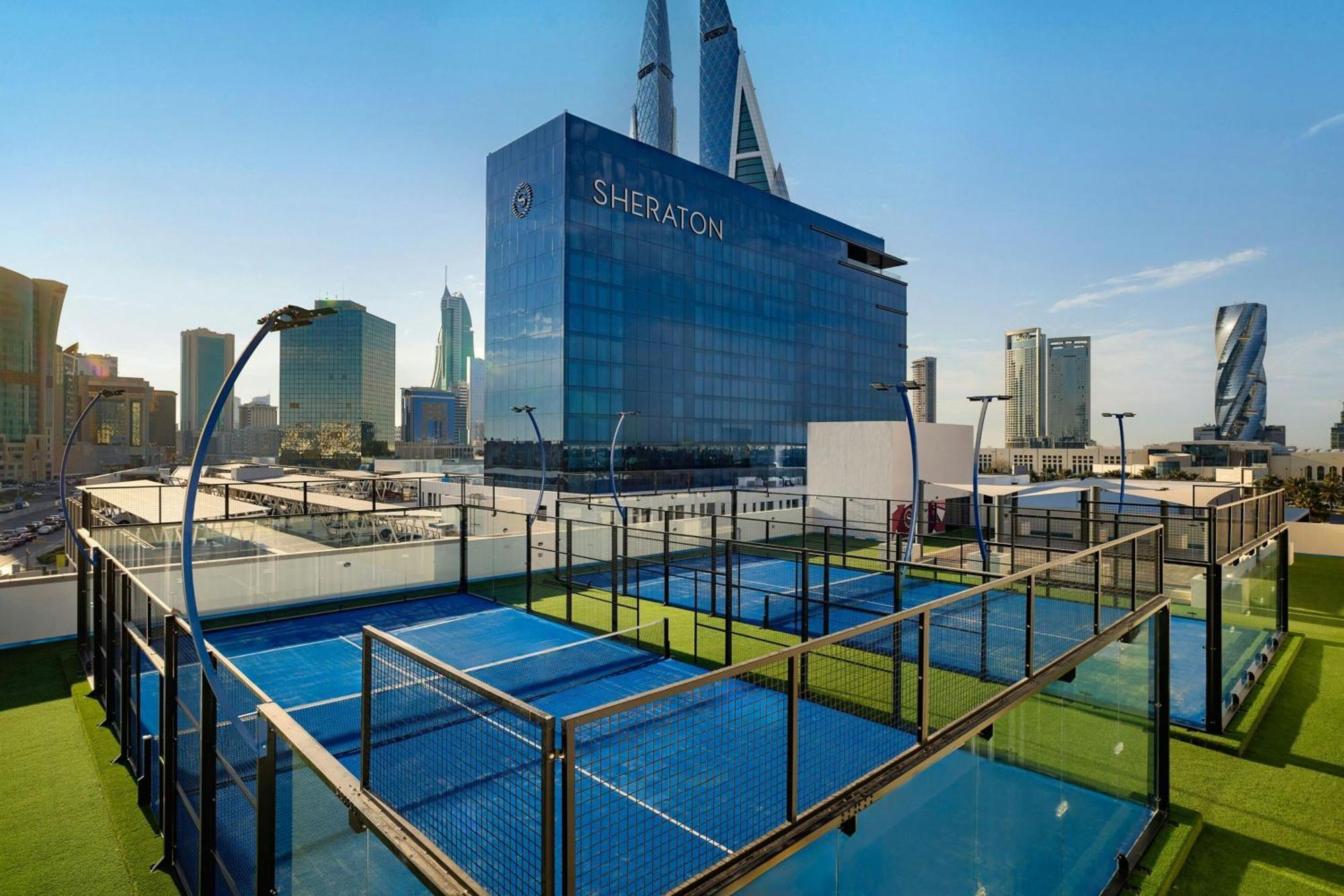 Sheraton Bahrain Hotel Al-Manamah Bagian luar foto