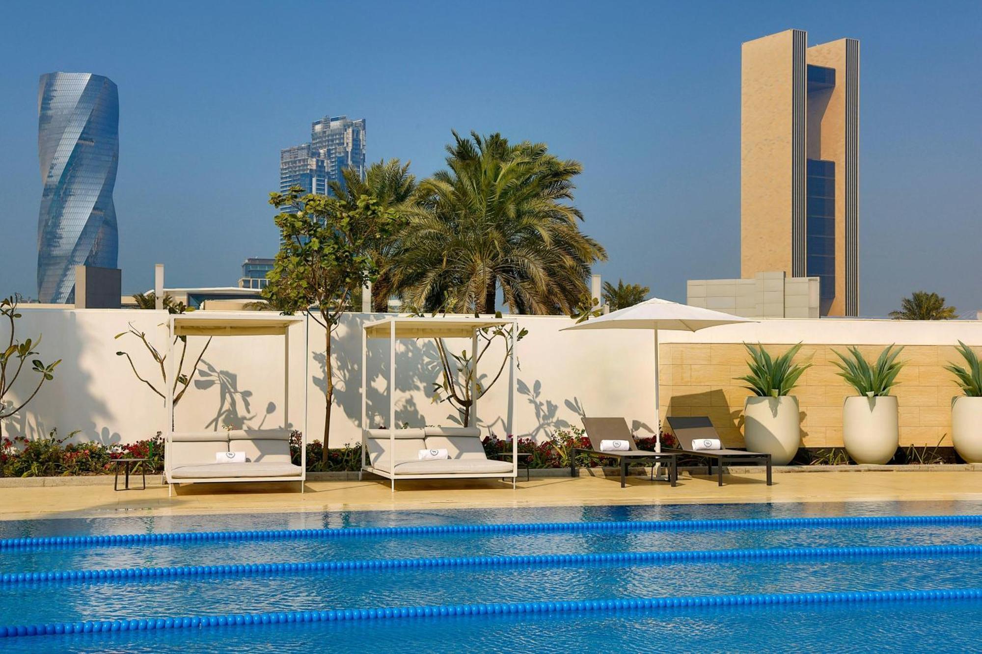 Sheraton Bahrain Hotel Al-Manamah Bagian luar foto