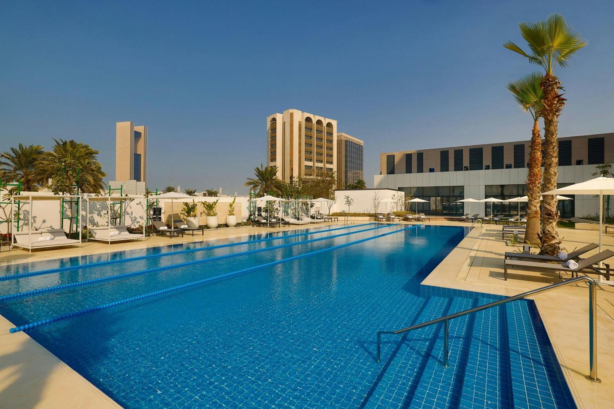 Sheraton Bahrain Hotel Al-Manamah Bagian luar foto