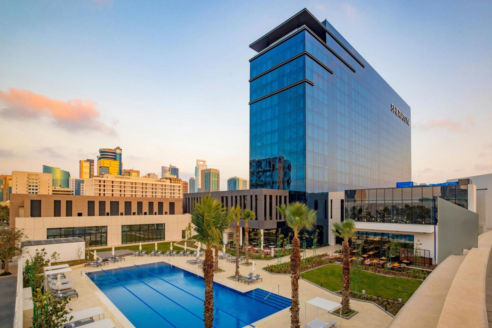 Sheraton Bahrain Hotel Al-Manamah Bagian luar foto